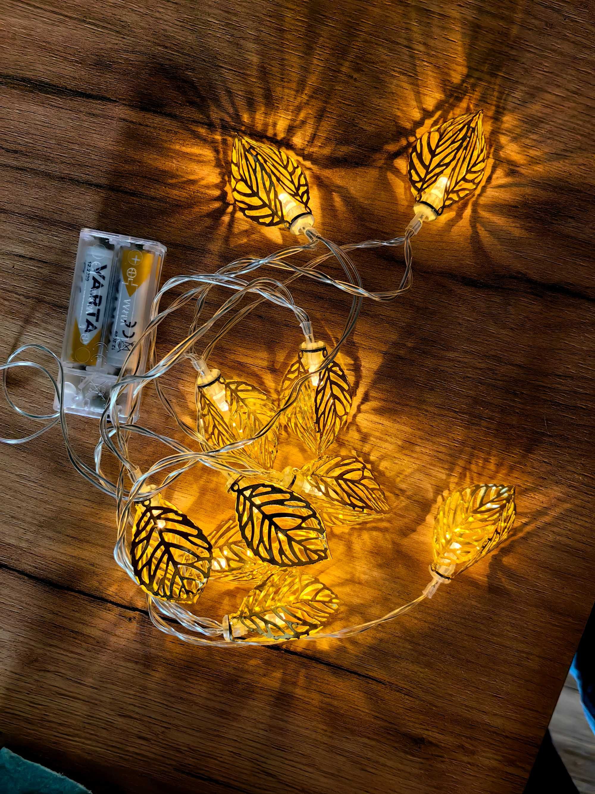 Lampki światełka liście złote boho loft jesień