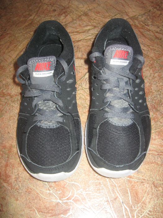 Женские фирменные кроссовки NIKE 38 р (по ст-24 см)