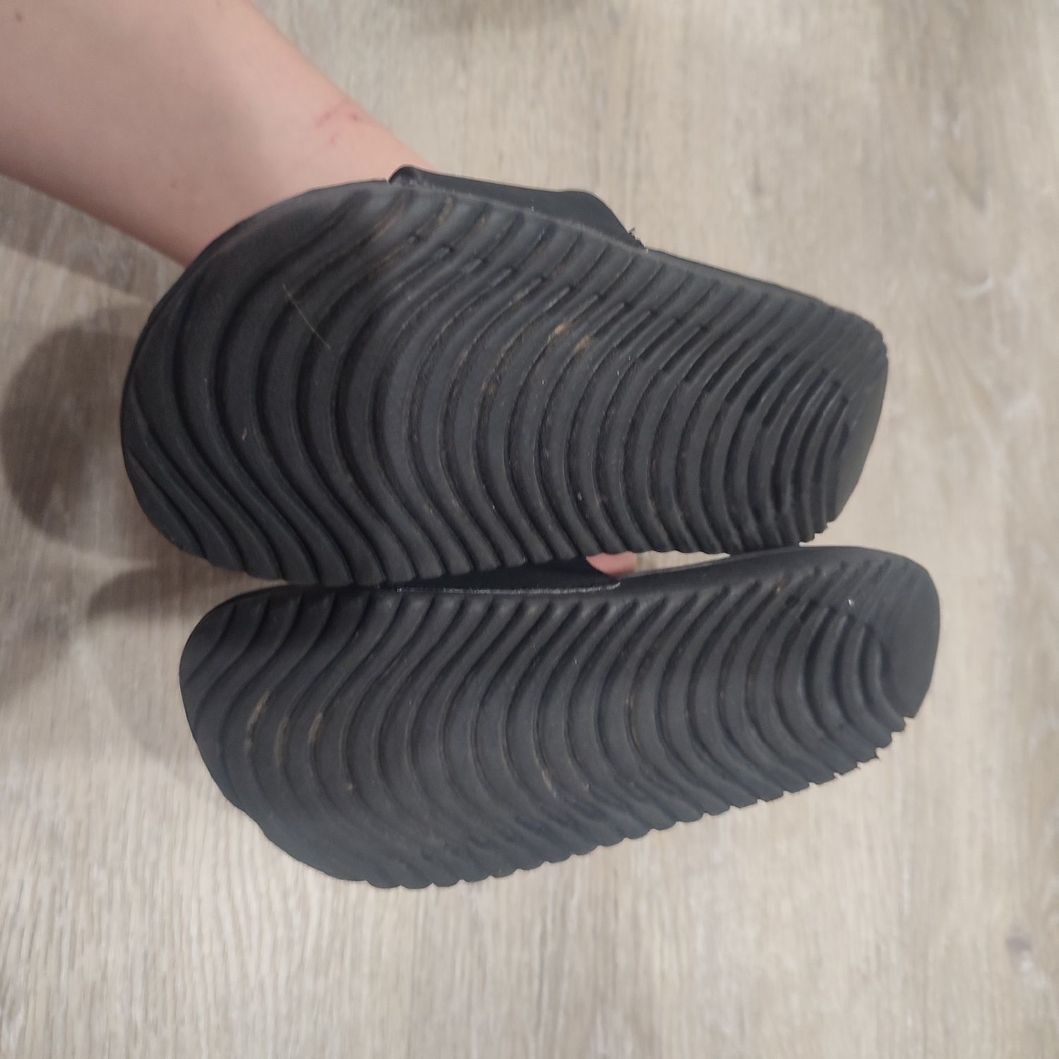 Тапи Nike 28р.   .
