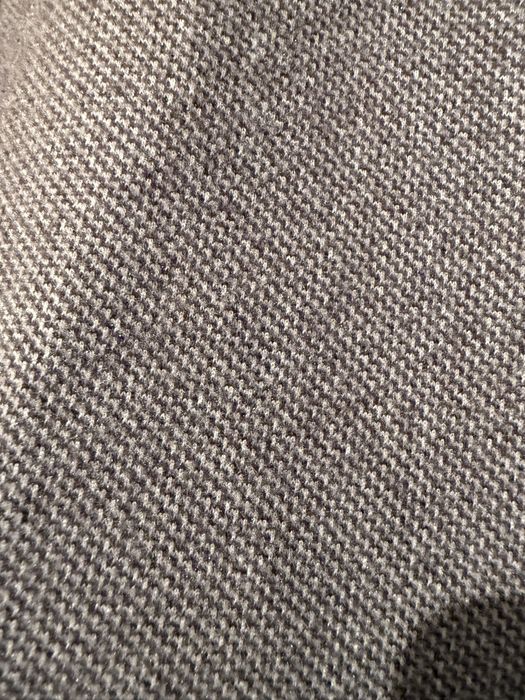 Стильное серое пальто в отличном состоянии.