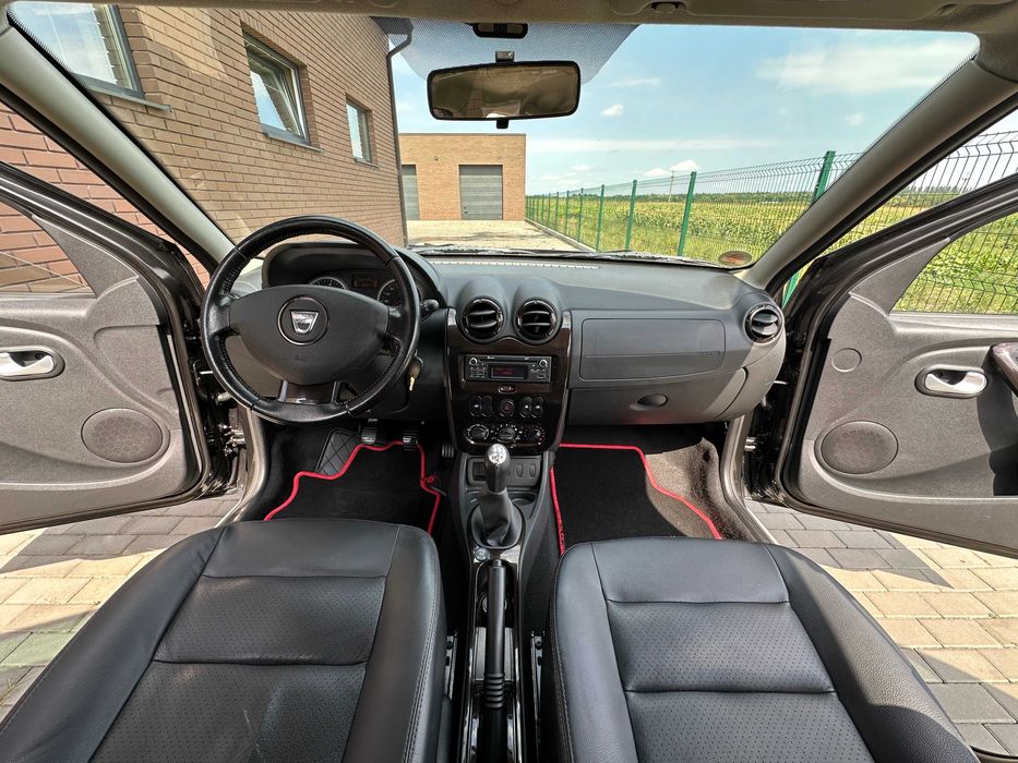 РЕНО дачія Дастер-газ бензин 2012