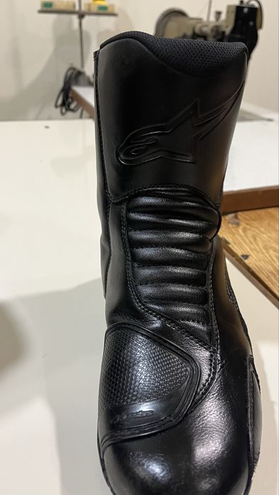 Botas Alpinstars em couro e GORE-TEX á prova de agua