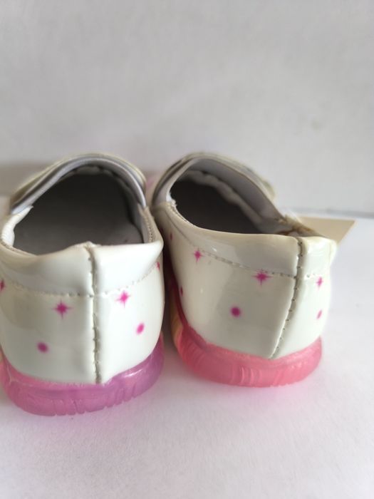 Buciki dziewczęce Elza białe nowe rozmiar 20