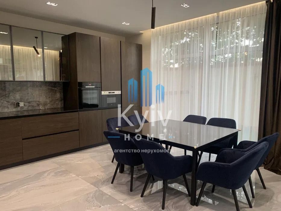 Продажа дома Печерск, центр, ул. Товарная, Киев