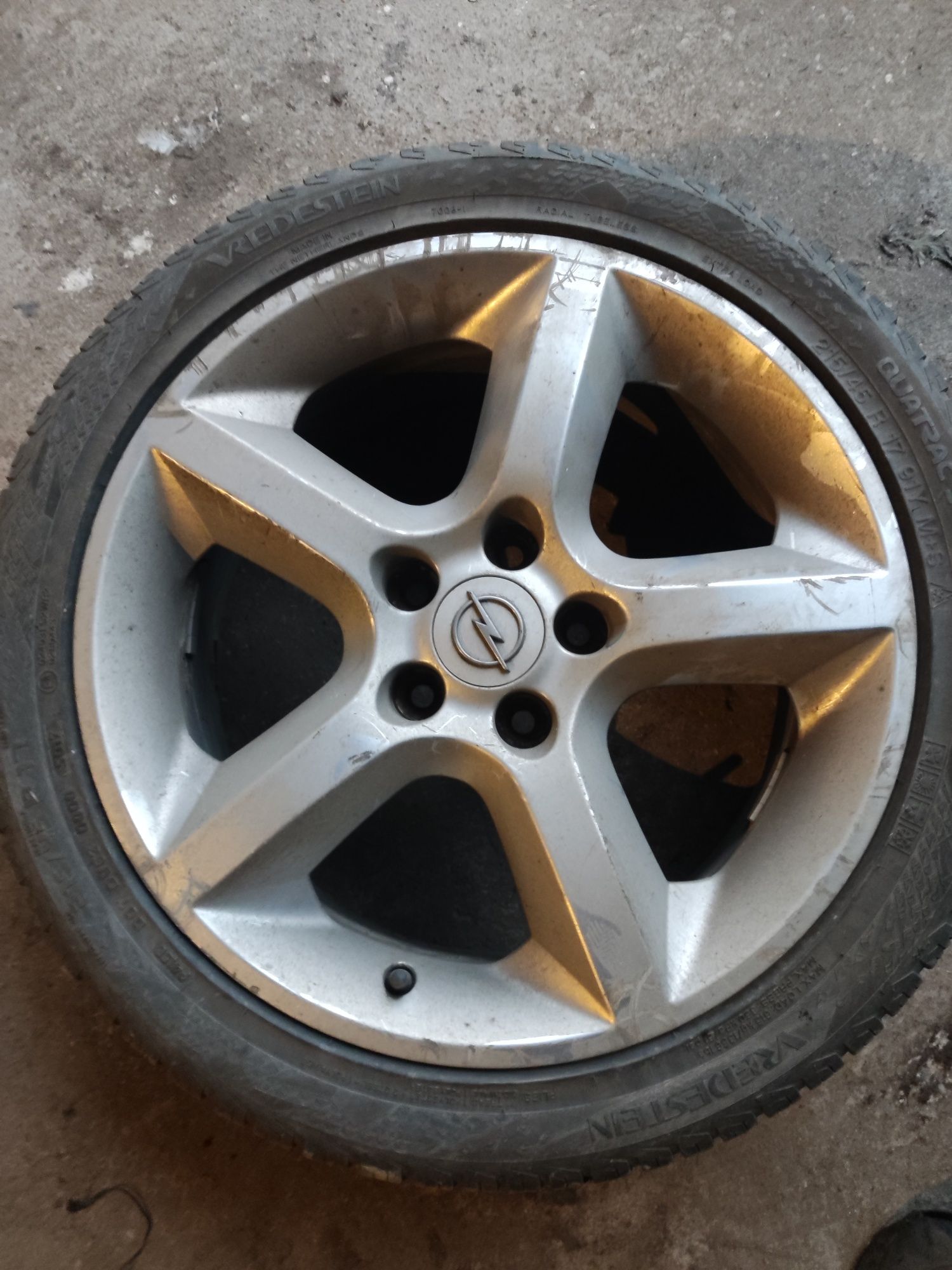 Sprzedam całe kola 215x45 R17 opona +felga
