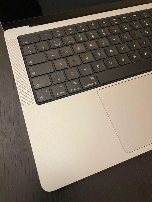 Macbook Pro 14’ M3 8GB/512GB