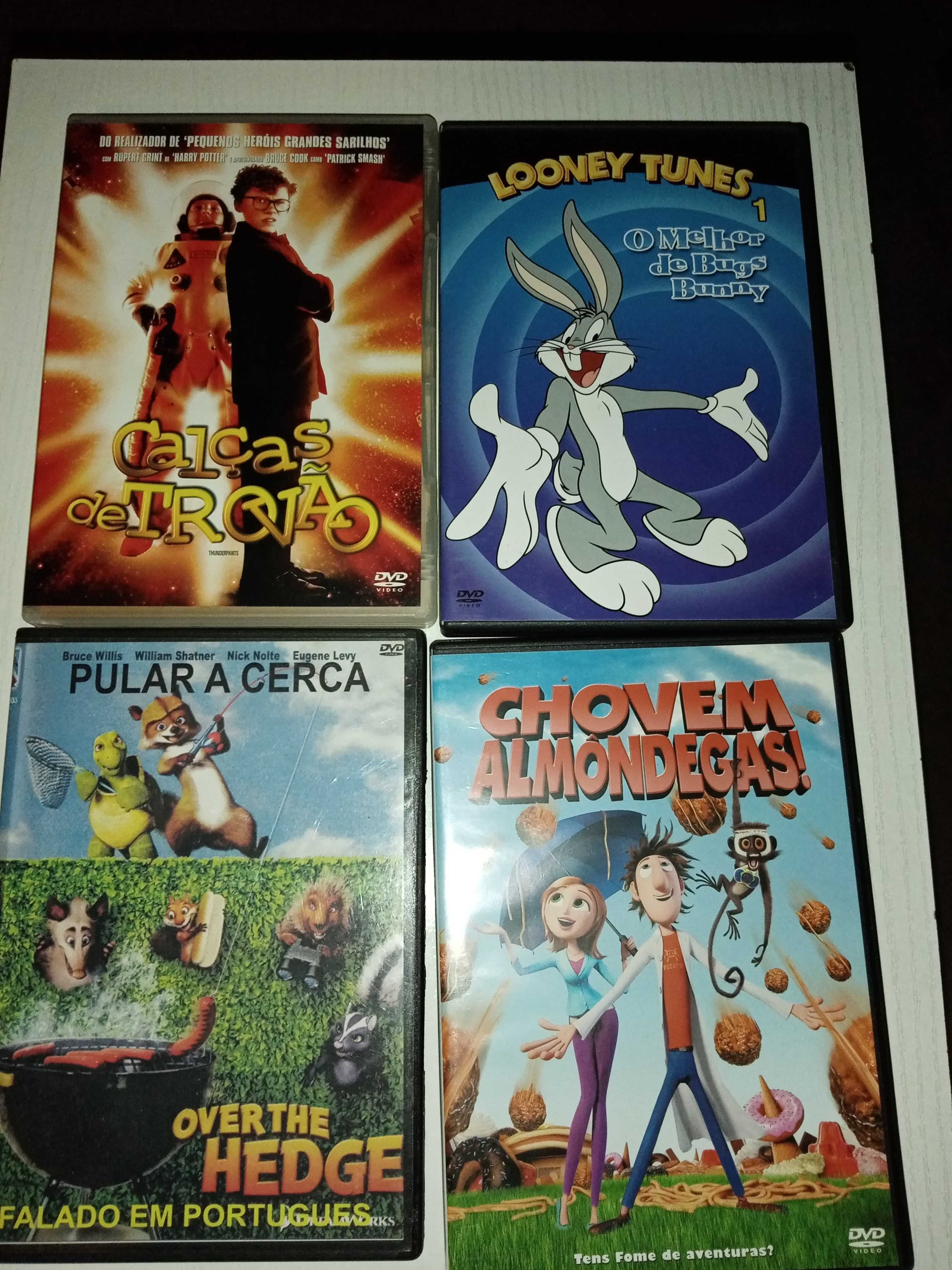 Filmes em DVD para crianças e jovens