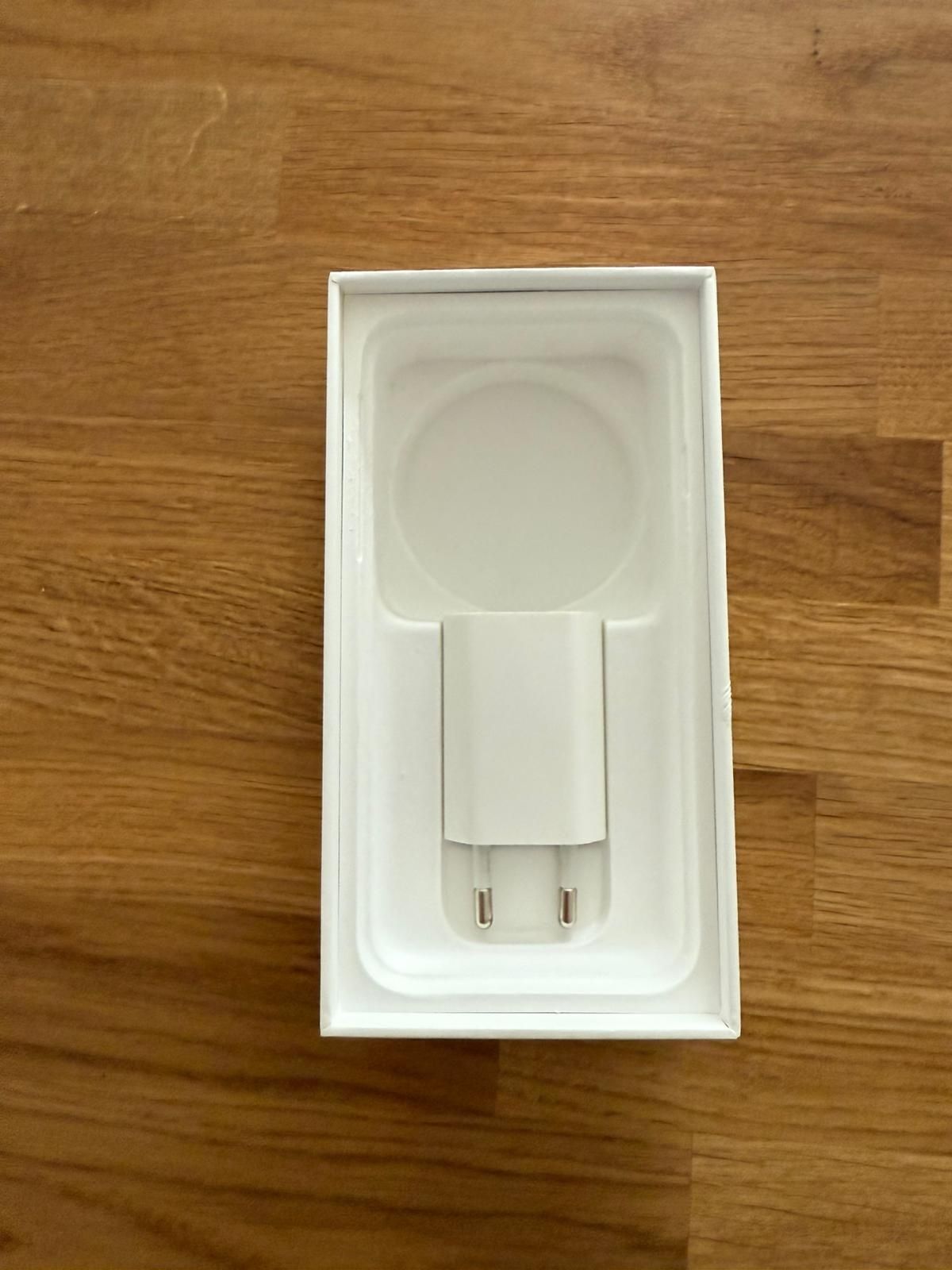 Iphone 7 różowy 32 gb