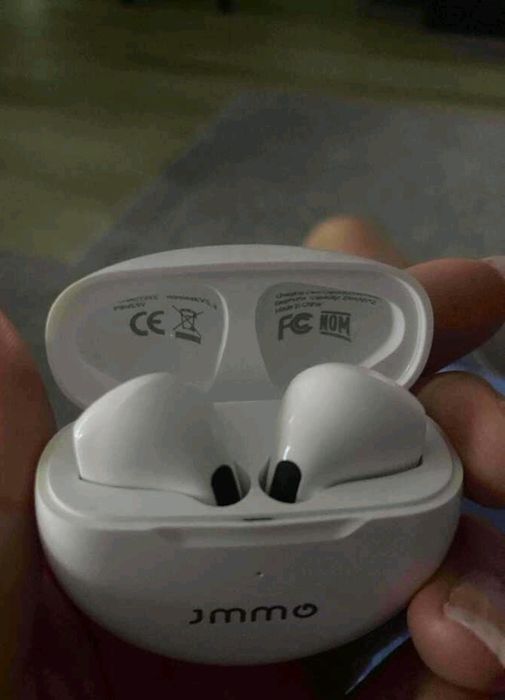 fones bluetooth novos