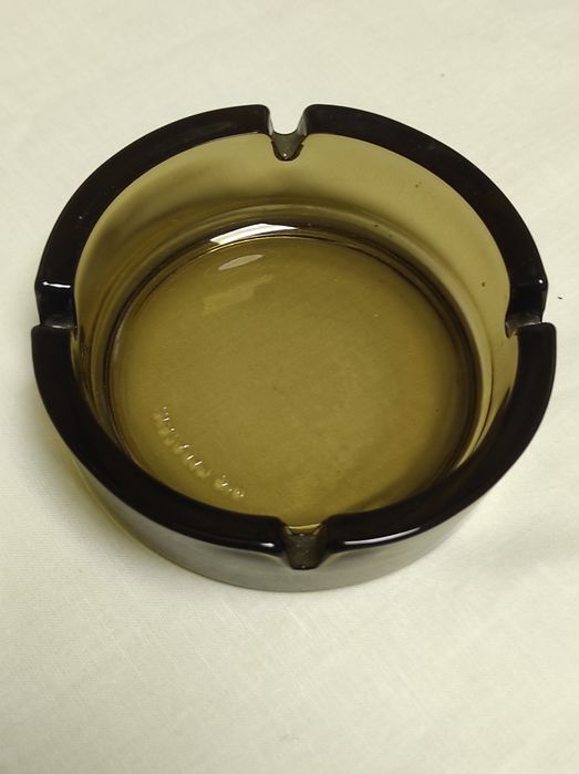 Пепельница коричневое стекло современная