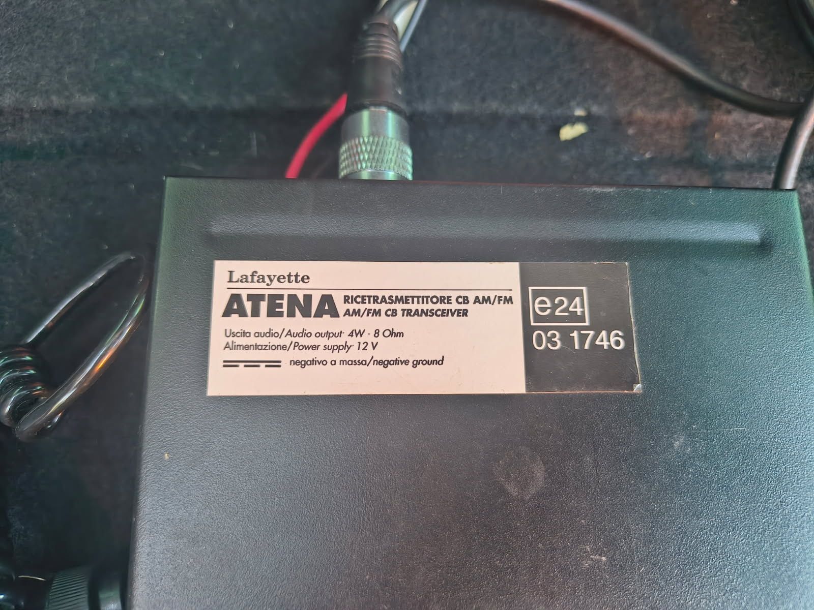 Radio CB Atena Lafayette plus Antena Wilson