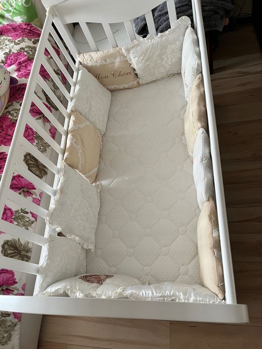 Дитяче ліжко з матрацом