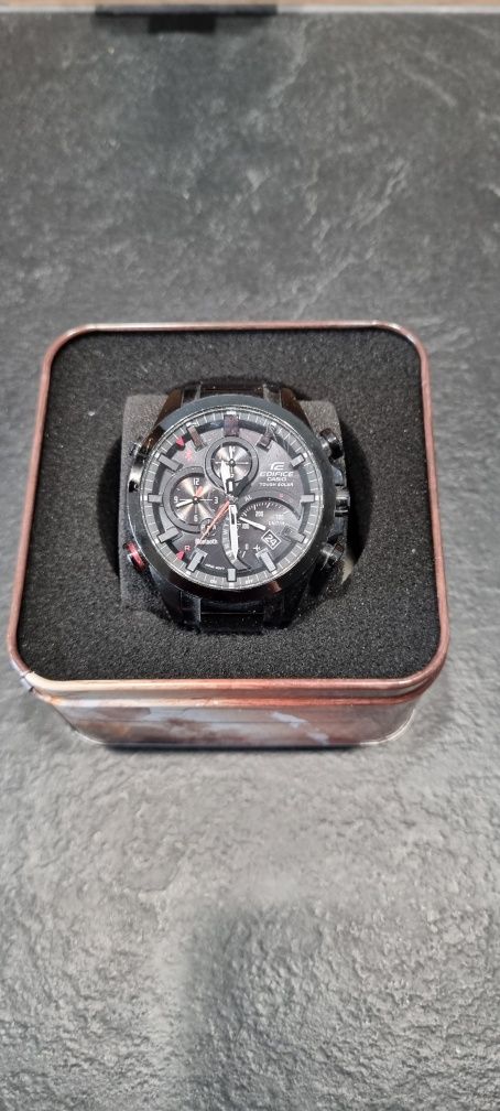 Zegarek Casio EQB-500