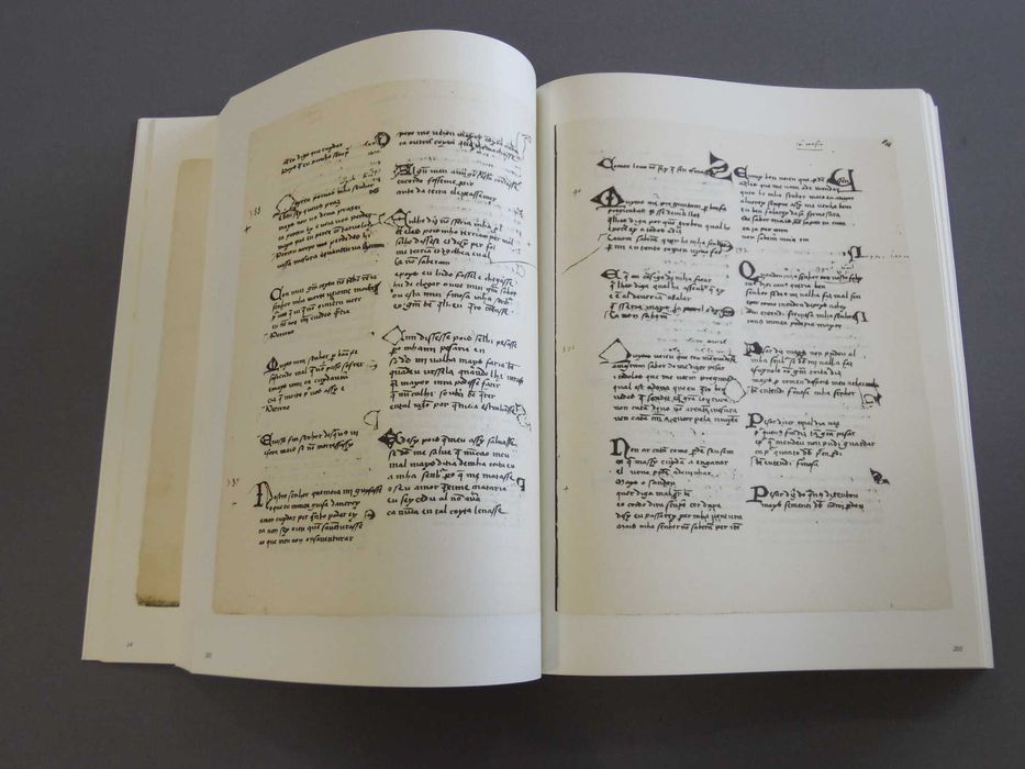 Livro Cancioneiro da Biblioteca Nacional