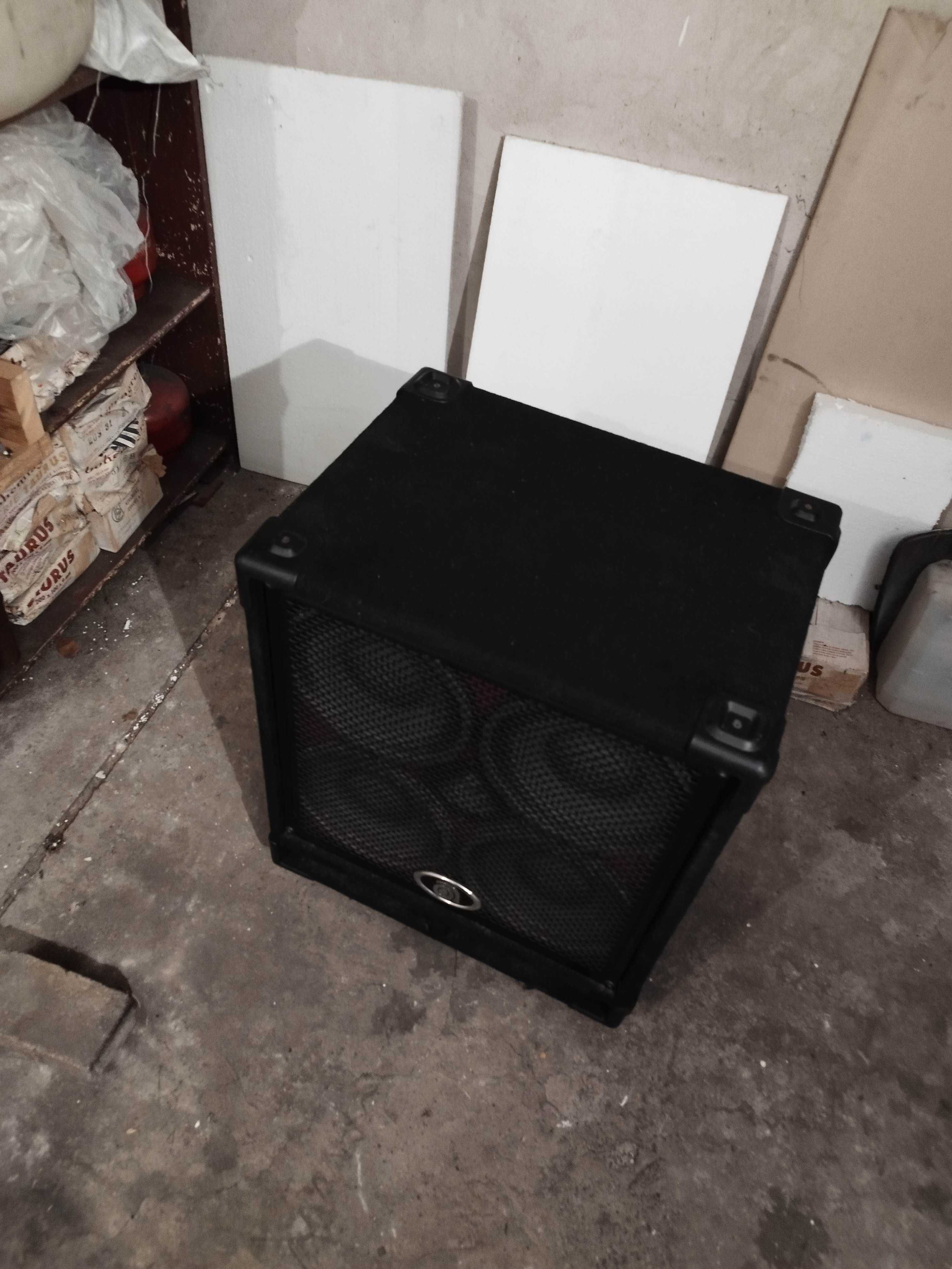 Kolumna basowa Ampeg BXT410HL8 z kółkami, 600W RMS, 8 omh