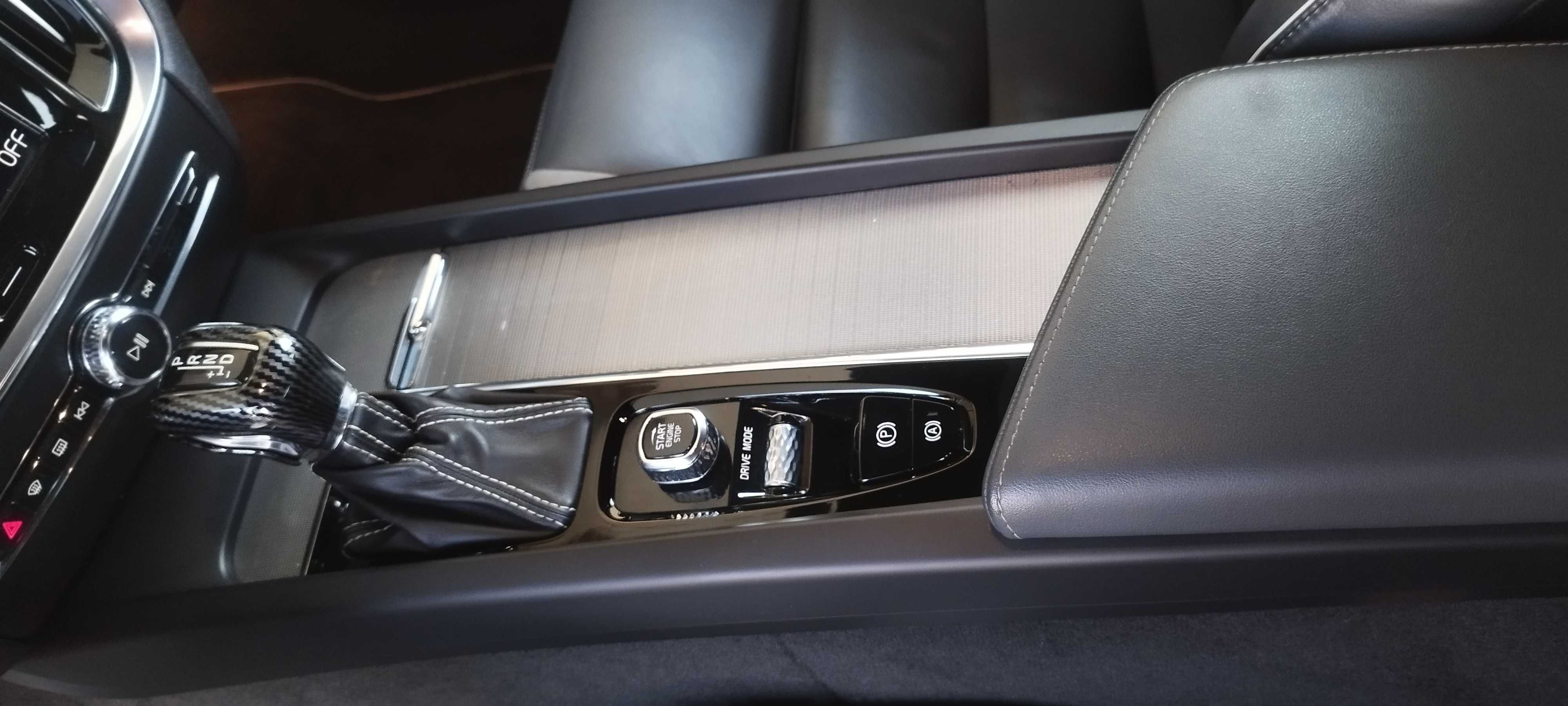 Volvo V60 D4 R design 2020 nacional