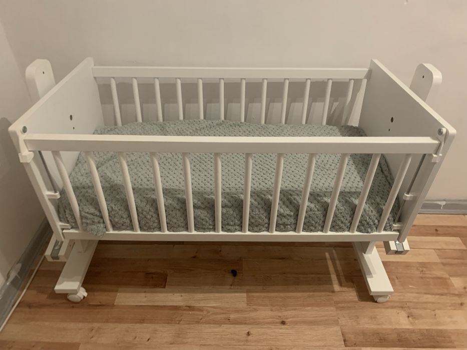 Sprzedam łóżeczko dziecięce