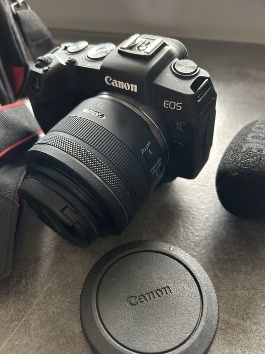 Spzedam aparat canon EOS R