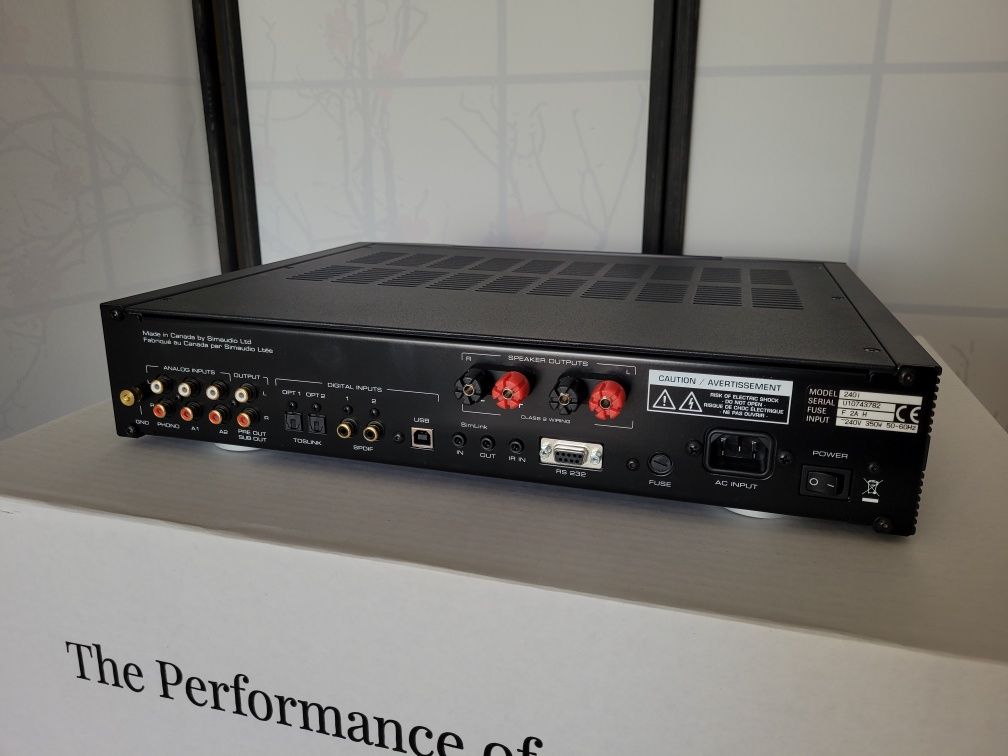 Wzmacniacz Simaudio Moon 240i