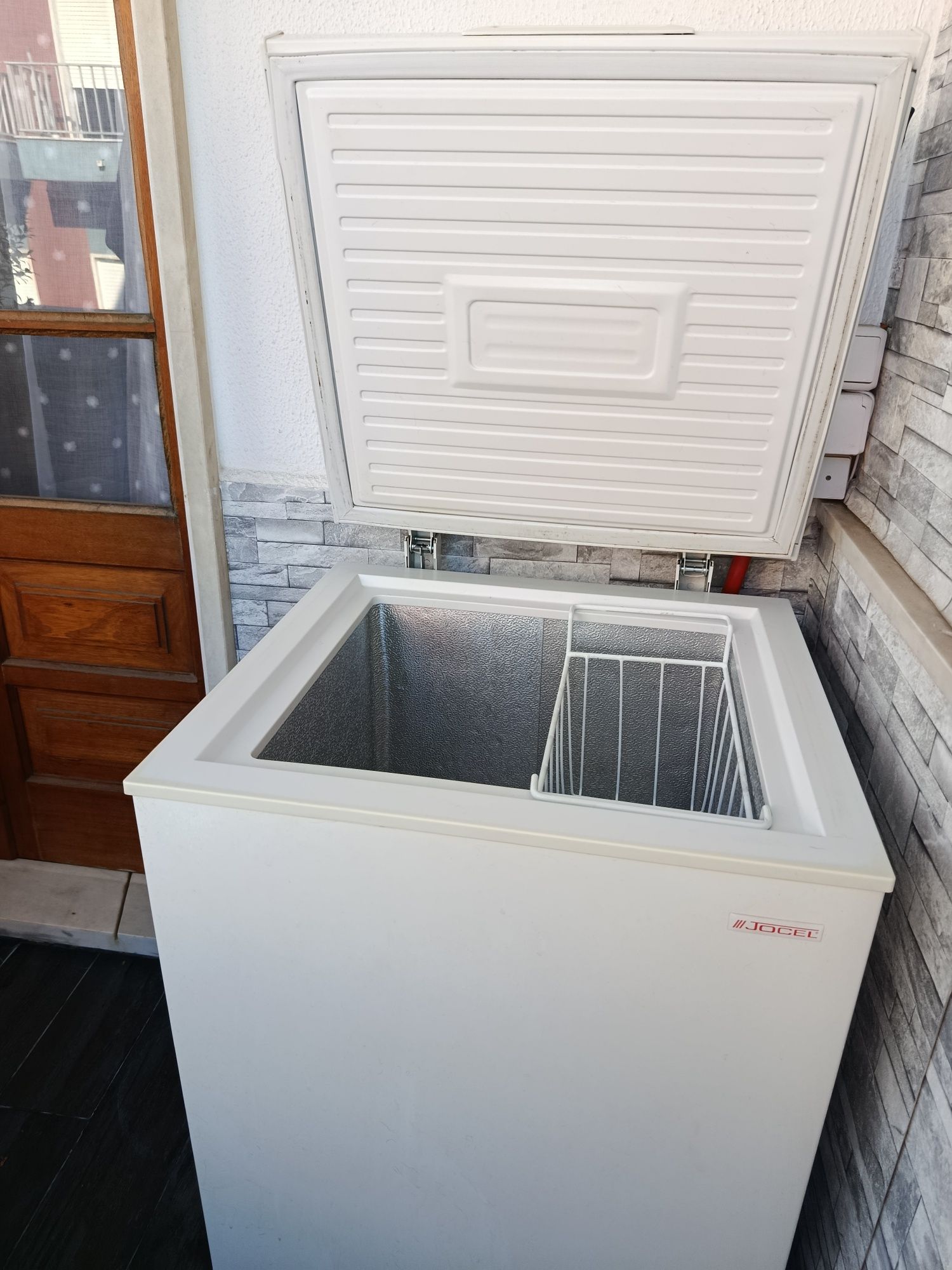 Vendo arca congeladora vertical