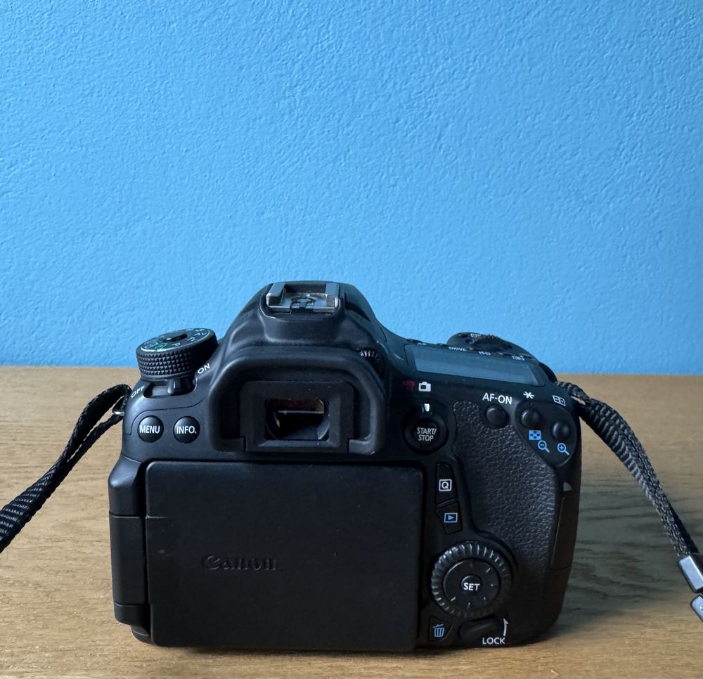 Aparat Canon EOS 70D + 2 obiektywy + torba jak nowy