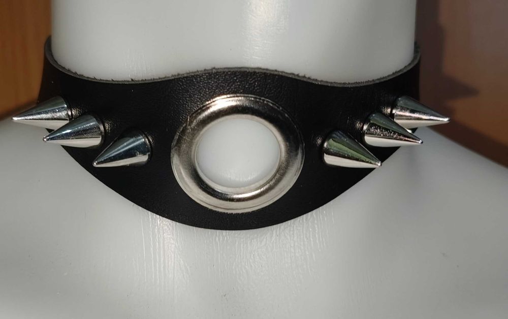 Czarna obroża gotycka otwór kolce punk rock metal NOWOŚĆ