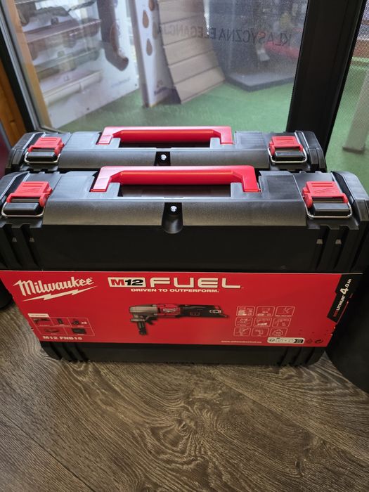 Nibbler nozyce do blachy Milwaukee M12 FNB16 zestaw