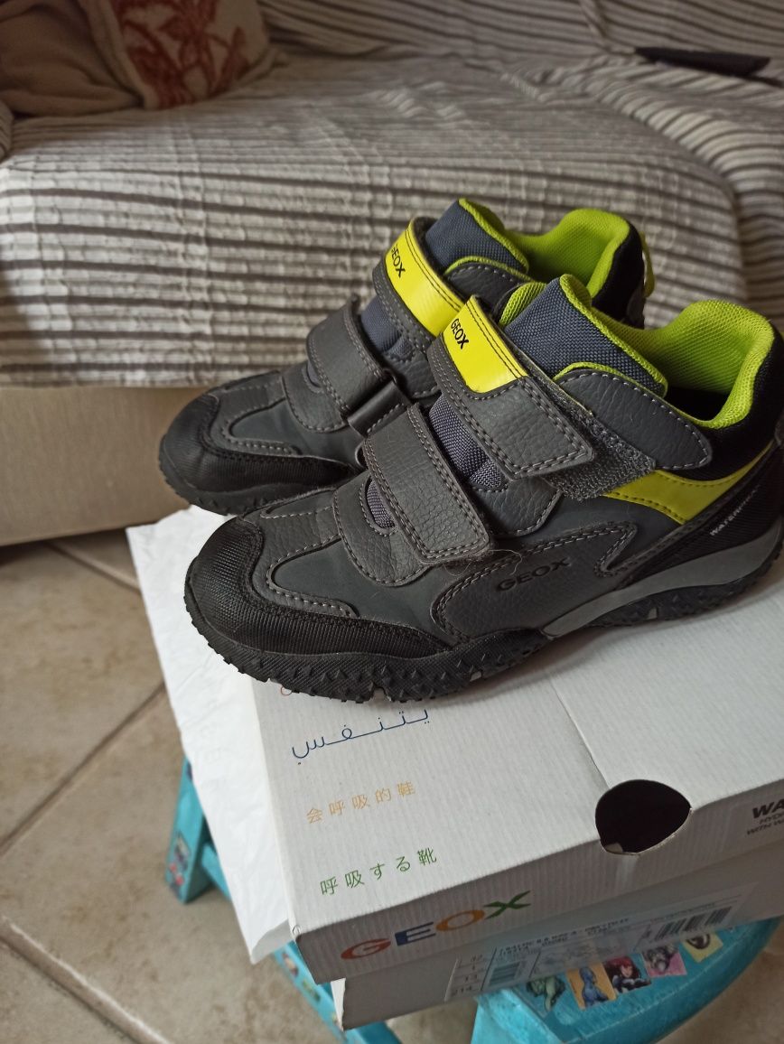 Geox botas criança usadas