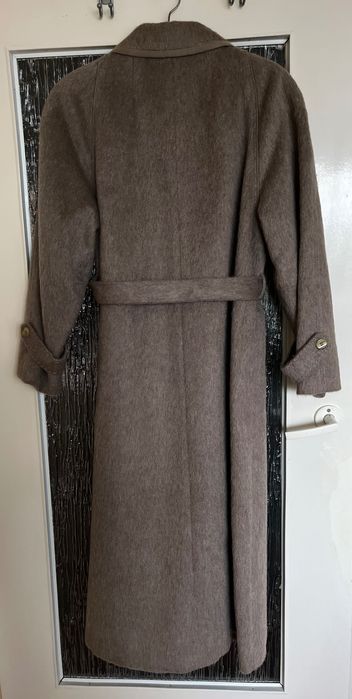 Przepiękny płaszcz  z wełny lamy, z paskiem r.38. vintage