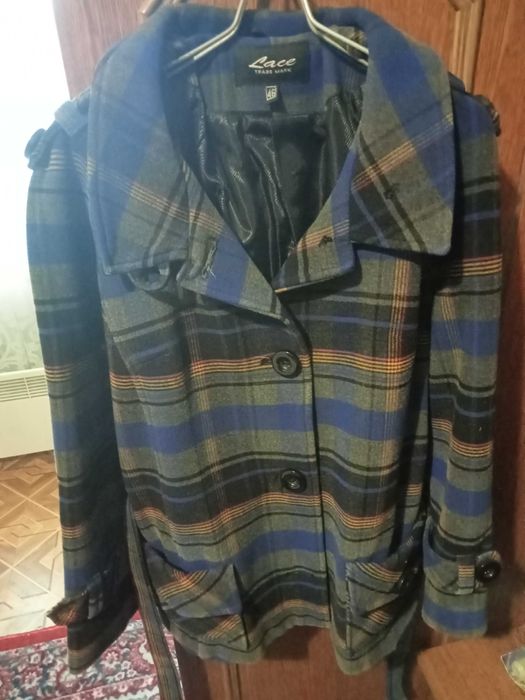 Женский пиджак,без дефектов.