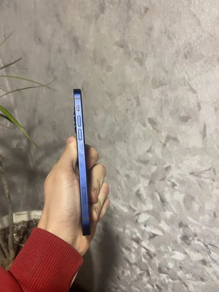 IPhone 12 64GB blue