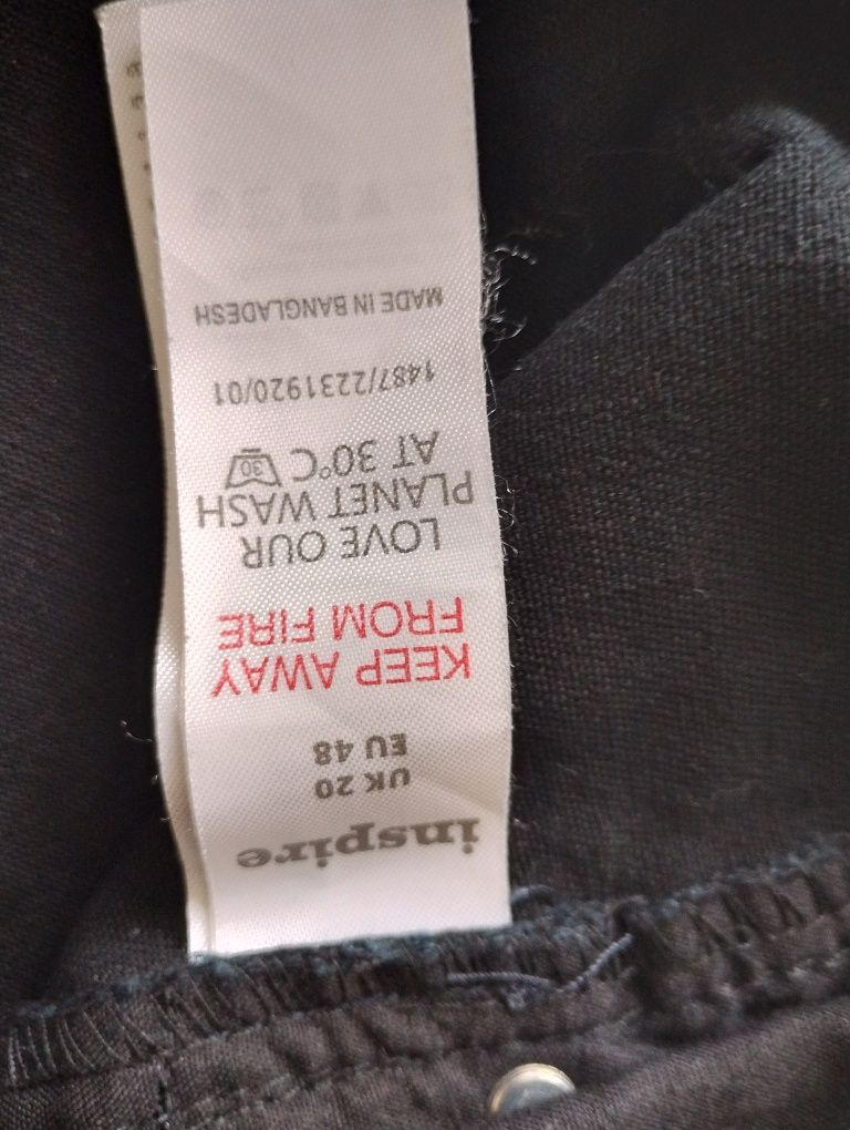 Czarne spodnie jeansowe