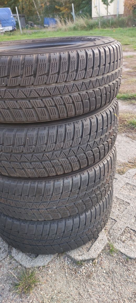 Opony zimowe z 2014r 5mm 185/60/15 Falken 1N