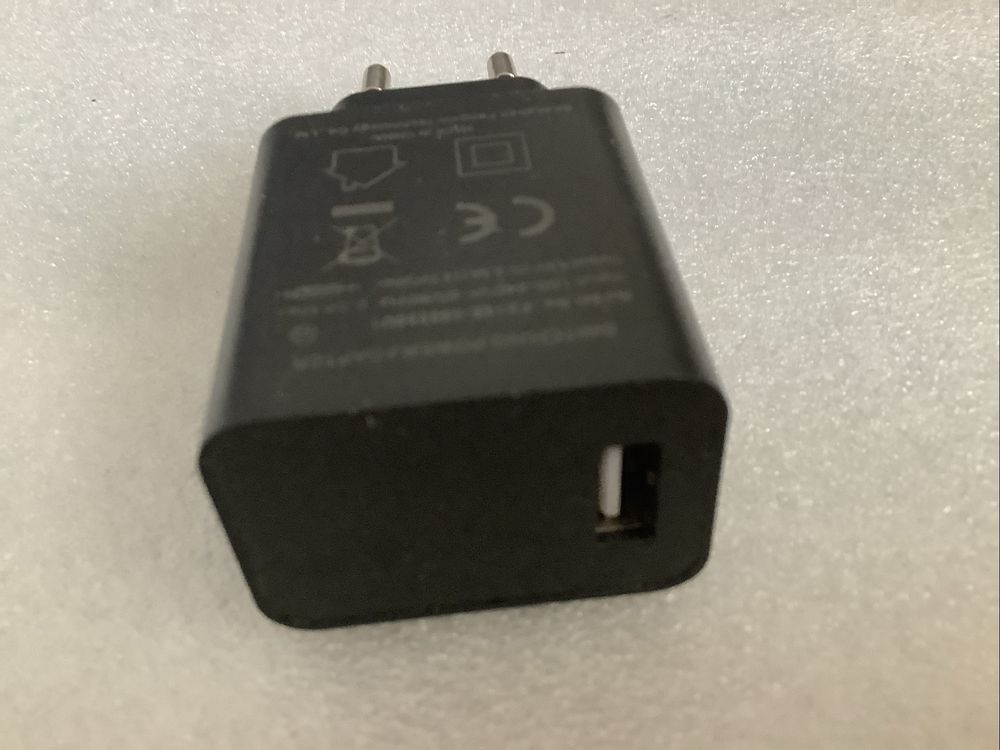 Carregador USB FX18E-050250U1 - 5V 2.5A