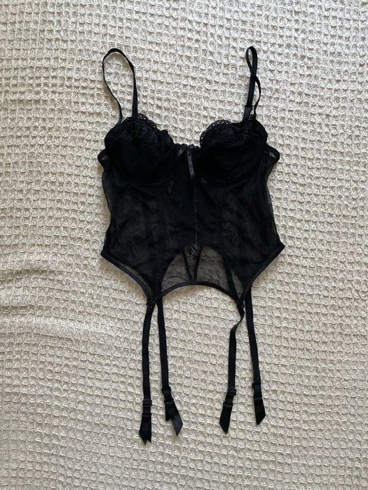 NOWE piękne eleganckie czarne body z zapięciami do pończoch 75B