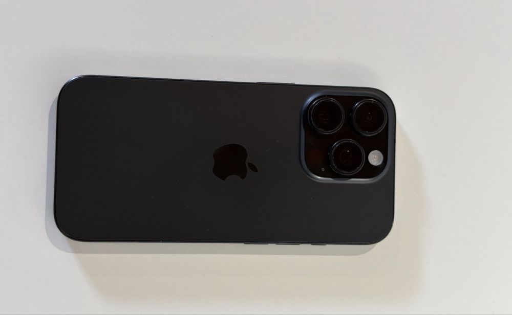 iPhone 16 Pro 256GB como novo