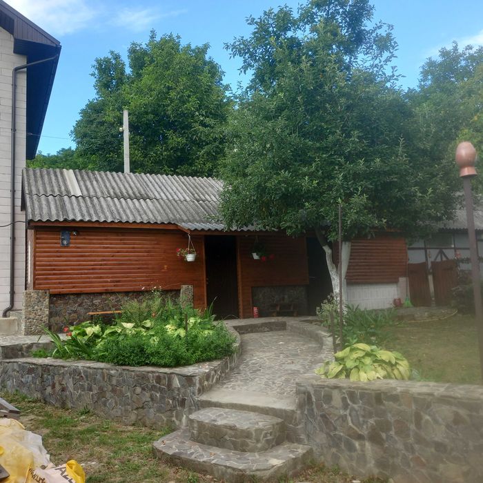 Продаж 2х пов будинок (накр. кообк) гаражЧернівці Садгора в.Виноградна