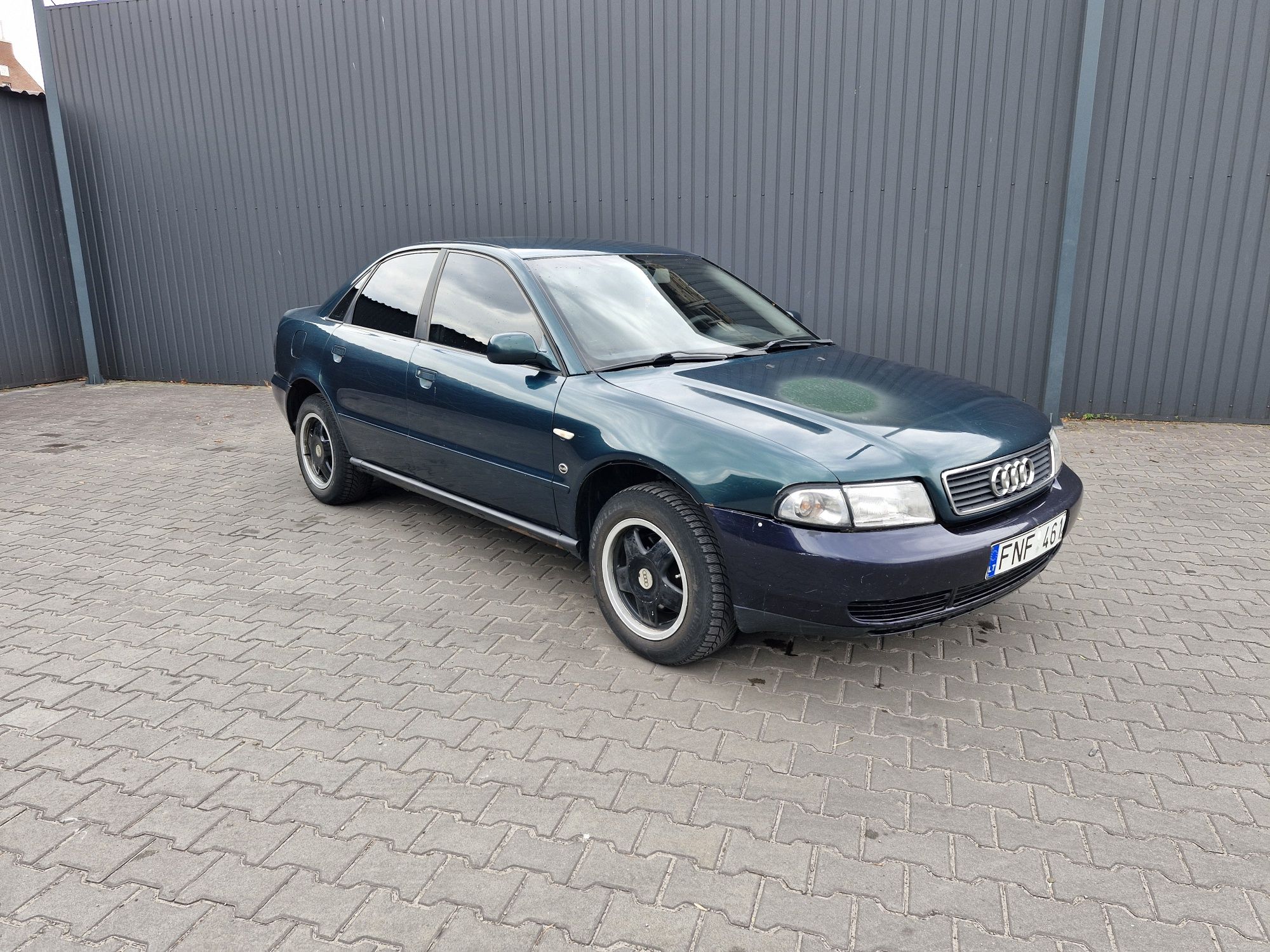 Продам Audi A4 * В идеале*