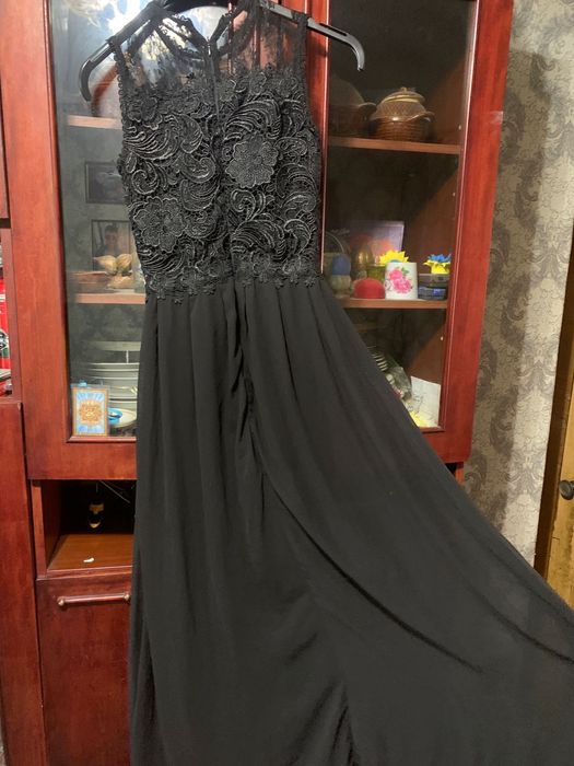 Платье вечернее нарядное
