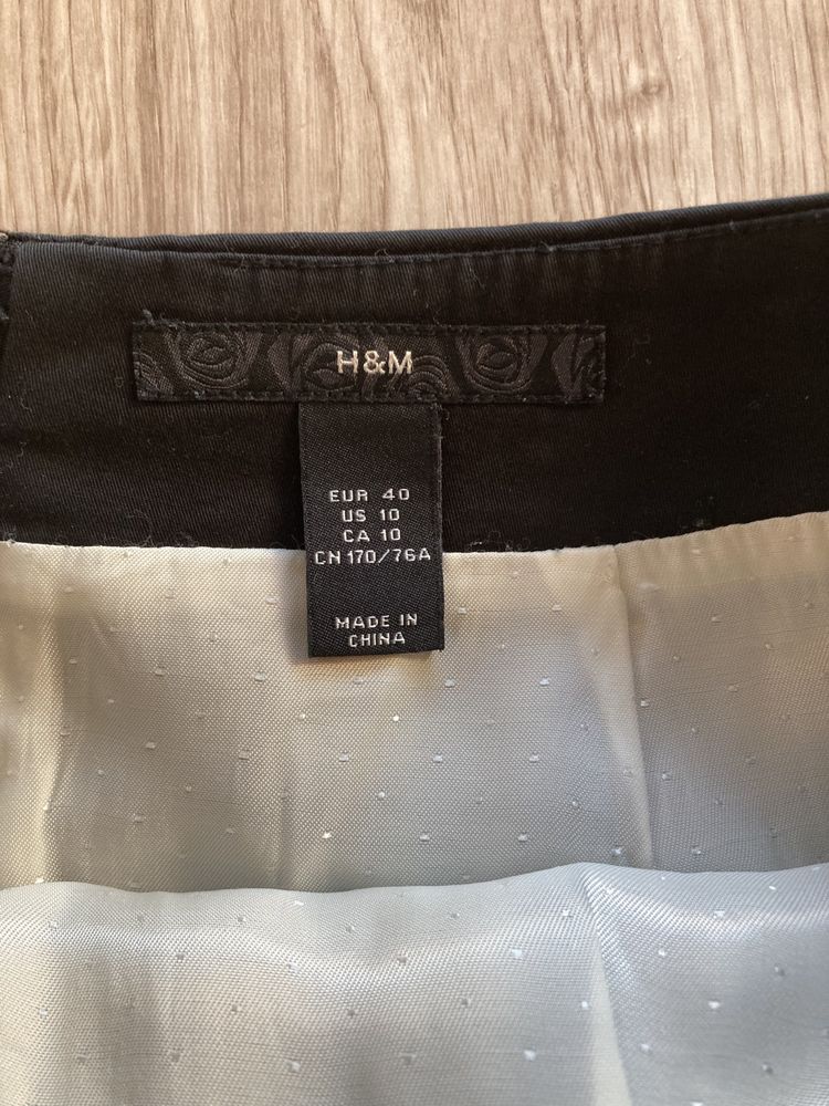 Mala czarna mini 40 H&M