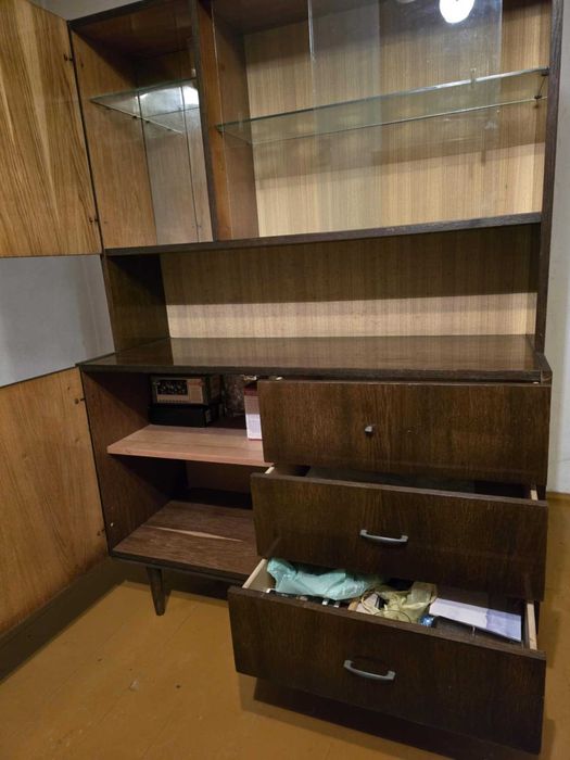 Kredens z czasów PRL 1973 rok