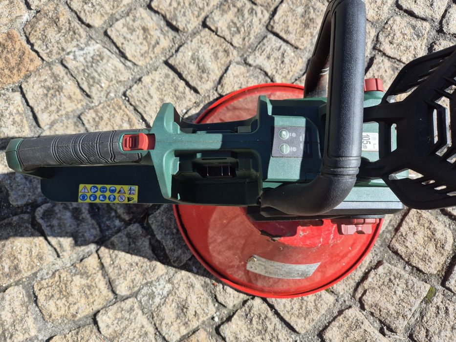 Motosserra parkside a bateria de 40 volts