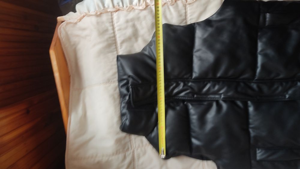 Женский жилет Zara из искусственной кожи