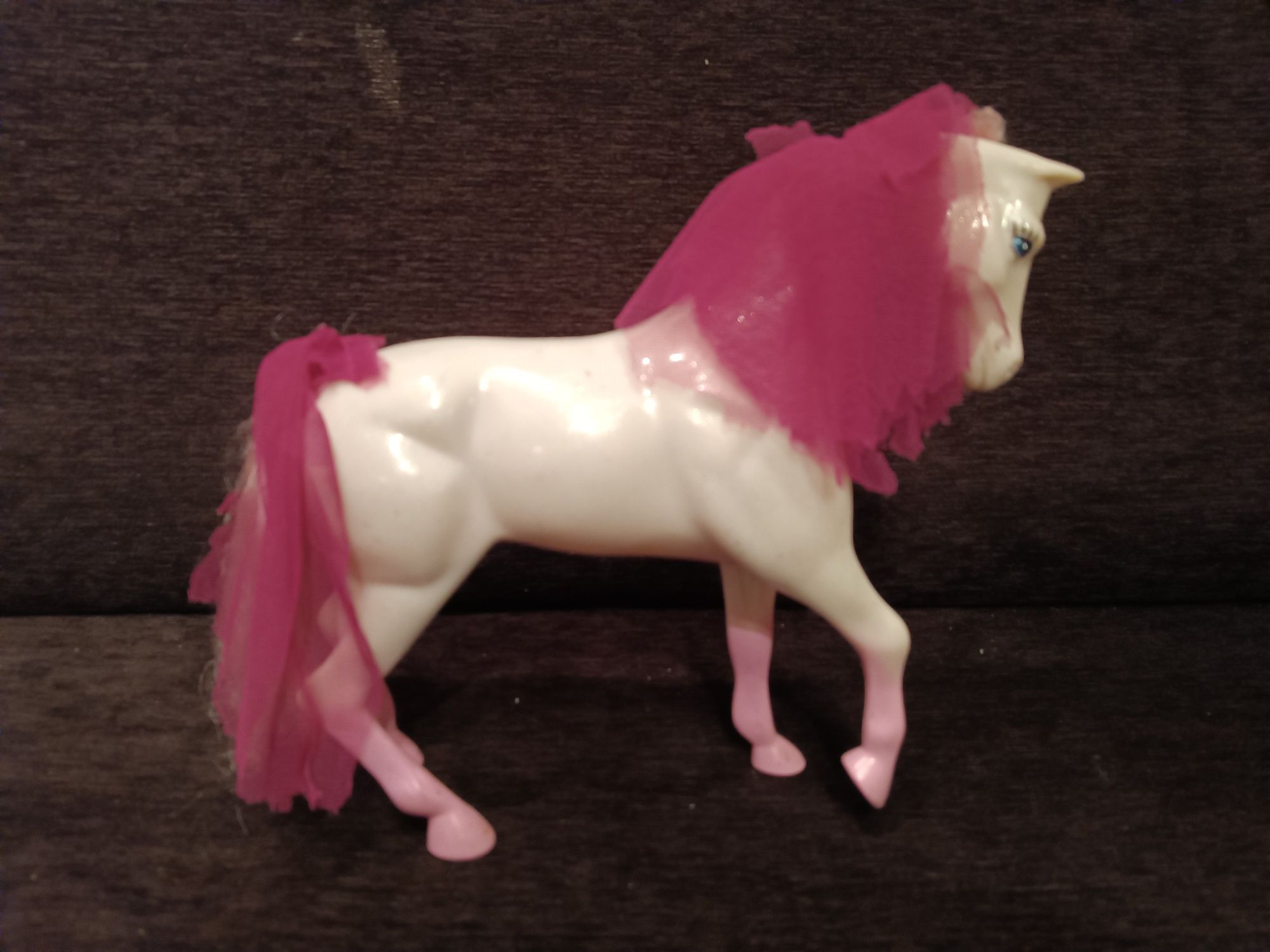 Koń / konik dla Barbie (?) - stan BDB! bez uszkodzeń