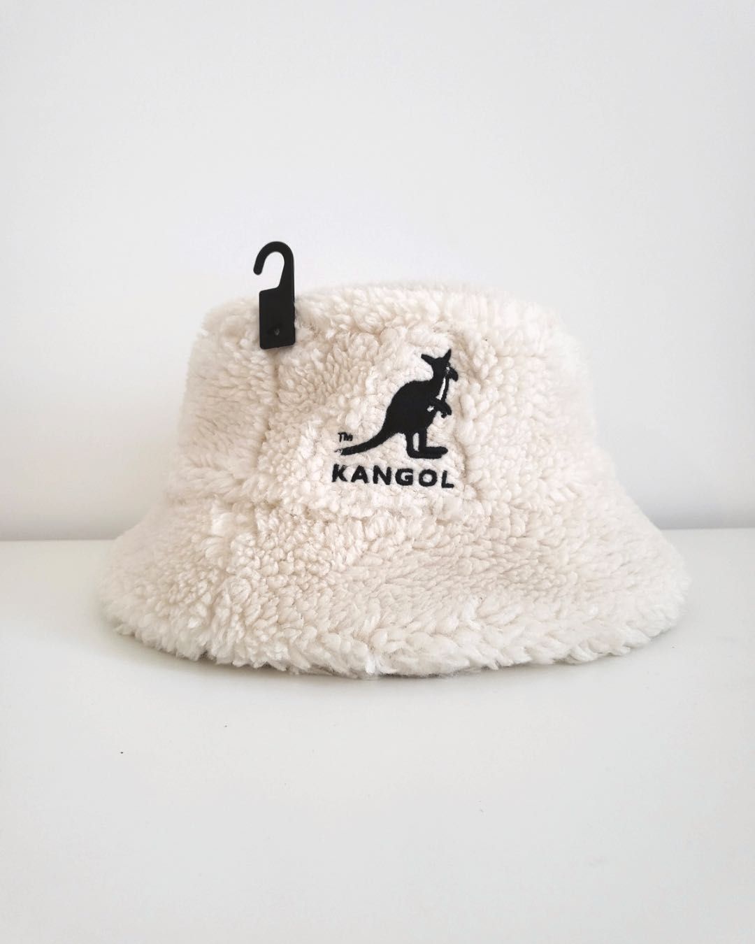 2020 H&M x Kangol bucket hat, kapelusz fleece sherpa