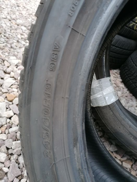 245/40/19 Bridgestone 2022 rok zimowe