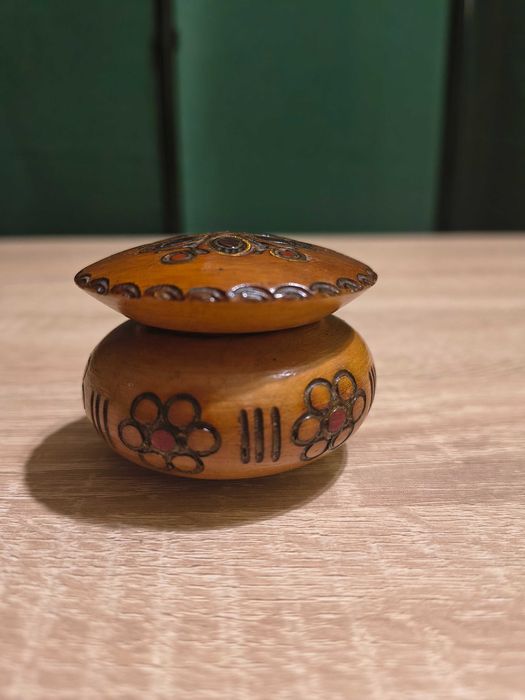 Szkatułka drewniana ręcznie robiona