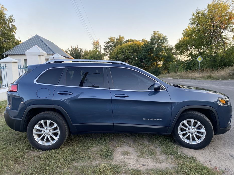Jeep Cherokee 2019 4*4 шкіряний салон