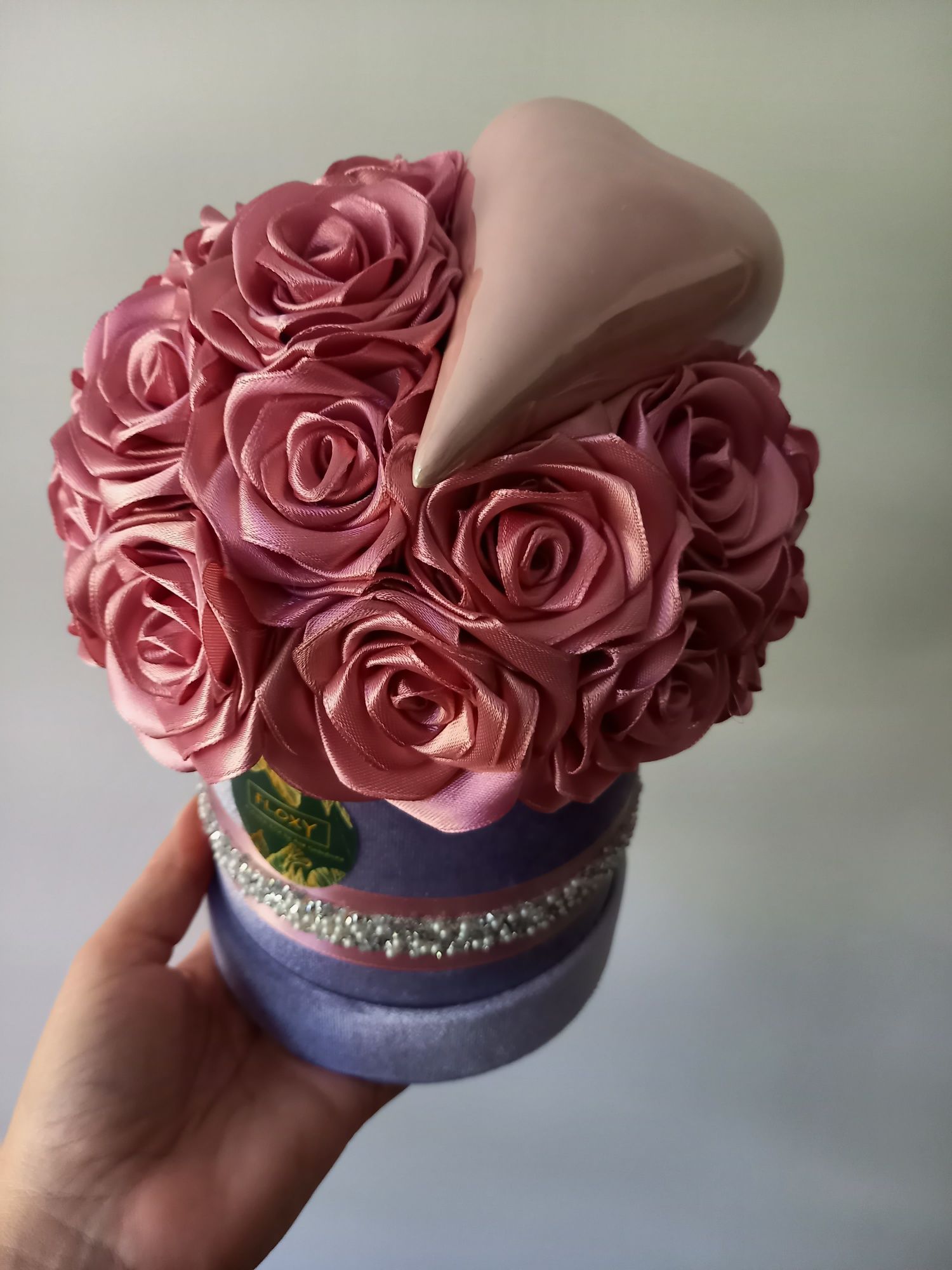 Flower box z róż satynowych, zakończenie roku