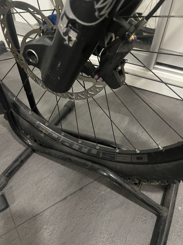 YT Tues CF Pro 2018